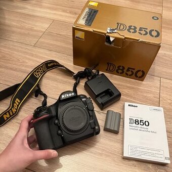 Nikon D850 + krabica, manuál, batéria, nabíjačka TOP STAV