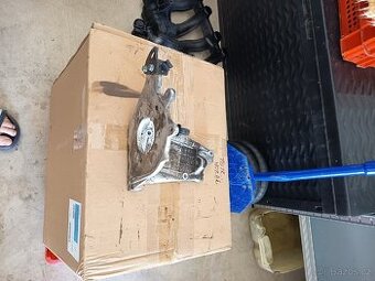 Držák dopravního čerpadla Lucas,Citroen Berlingo 1,9