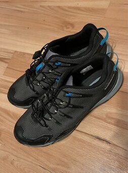 Shimano tretry + zarážky vel 44.