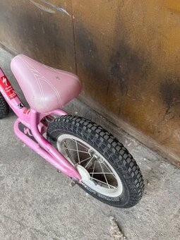 Specialized odrazedlo