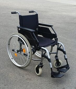 Invalidní vozík XL Dietz šířka sedu 45cm t4