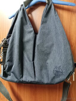 Nenošená velká kabelka taška přes rameno Lassig