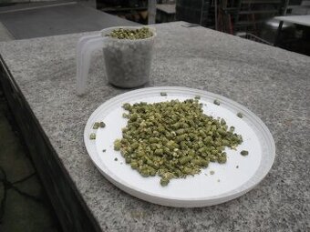 Kvalitní  králičí granule