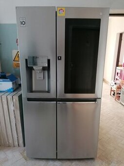 Americká dvoukřídlá lednice LG