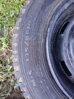 Celoroční pneumatiky s disky M +S 135/80 R12
