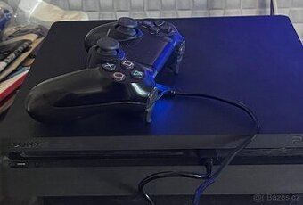 Playstation 4 slim