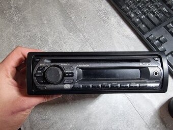 Sony CDX-GT111 – autorádio s AUX, CD