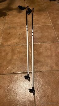 Hůlky na běžky fischer rc3 130cm