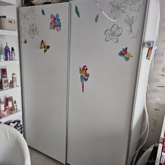 Velká skříň 3 roky stará