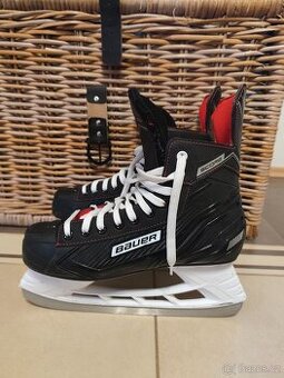 Hokejové brusle Bauer, vel. 45,5 (10)