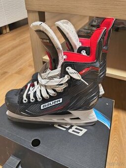 hokejové brusle Bauer NSX S18 JR, R, EU 38,5 / 243 mm
