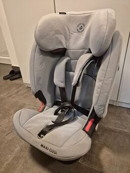 Prodám 2× dětskou autosedačku – MAXI-COSI Titan (9–36 kg