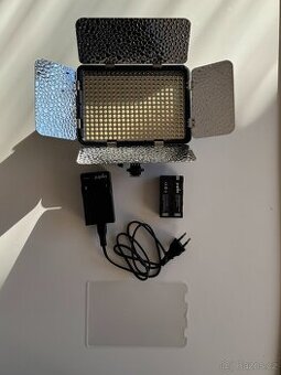 Jupio PowerLED 330C s akumulátorem NP-F550 a nabíječkou