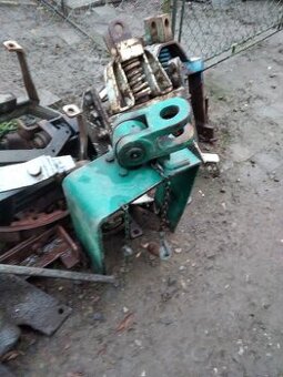 Prodám závěsy na ZETOR25