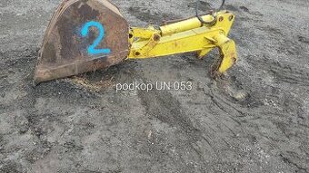 Podkop na čelní nakladač UN 053 Hon.