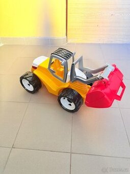 Dětská hračka bagr