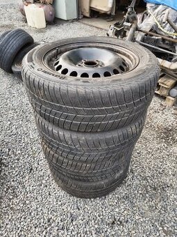 215/55/R16 Barum Polaris 5 + plech