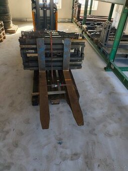 Širokoroztažný pozicionér+boční posuv 2,8T