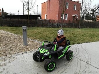 Dětské elektrické auto