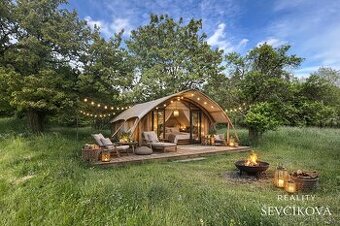 Pozemek vhodný i pro glamping či rekreaci, 2 371 m2