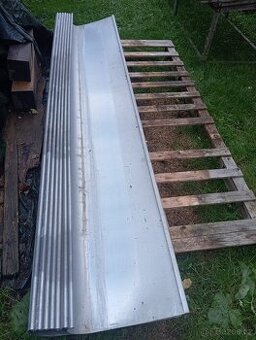 Nástřešní žlaby