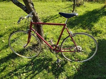 Retro silnička Favorit