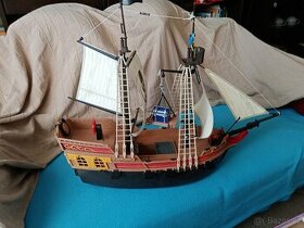 Playmobil - Velká loď pirátů (5135)