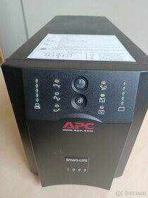 Záložní zdroj Smart UPS APC 1000 + AP9606 - 1