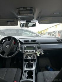 Palubní deska airbagy pásy řj VW Passat b6 Sedan