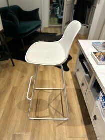 4x bílá barová židle