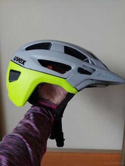 Nová enduro dámská/pánská helma na kolo Uvex Finale,56-61 cm