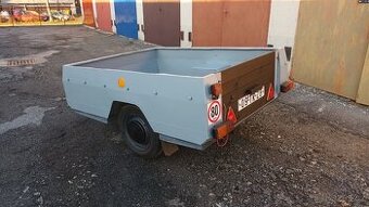 Přívěsný vozík