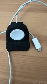 Nabíječka a řemínky na Apple watch 44/45