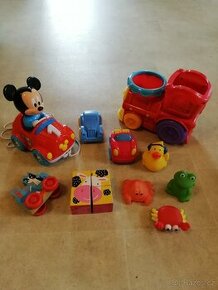 Auto Mickey + ostatní hračky