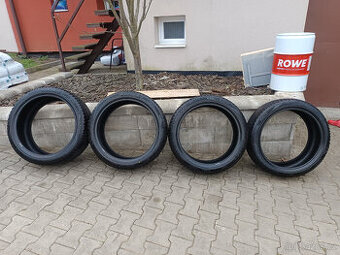 Prodám Pirelli scorpion winter2 r21 z Enyaq RS dvourozměr