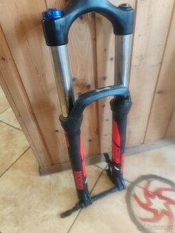 Vidlice rock shox sektor RL silver 140 mm,přední kolo remerx