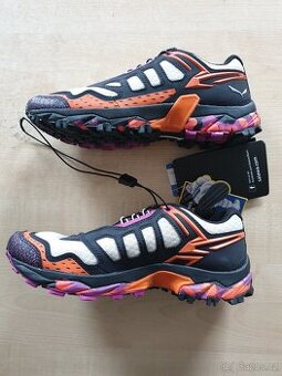 NOVÉ speed hikingové boty SALEWA WS ULTRA TRAIN