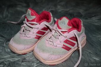 botasky Adidas vel. 20 (UK 4), 200 Kč