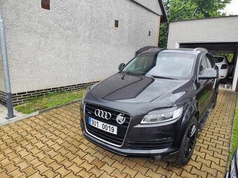 Prodám Audi Q7