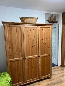 3 dvéřová skříň Leksvik