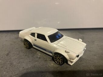 Hot Wheels custom Ford Maverick white
