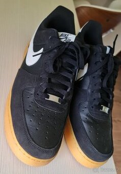Predám Nike air force 1 07 LV8 black iba vyskúšané , nesadla
