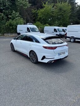 Kia ProCEED GT