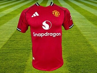 dres Manchester United 25/26 red