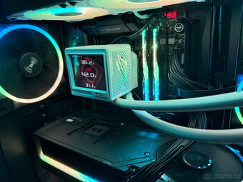 RTX 5090, 9950X3D, 16TB SSD, 96GB RAM + periferie