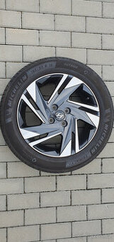 Letní kola ALU Hyundai 16" a Michelin Primacy 4 195/55 R16