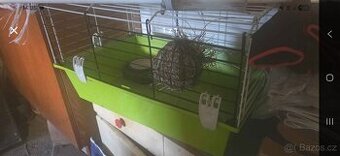 Klec pro morčata s příslušenstvím a pytlem sena