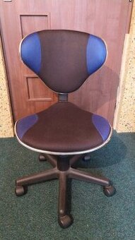 Dětská židle k psacím stolu