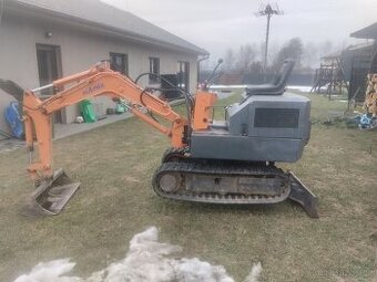 Minibagr Hanix-Mitsubishi