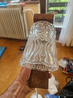 Nástěnná lampička